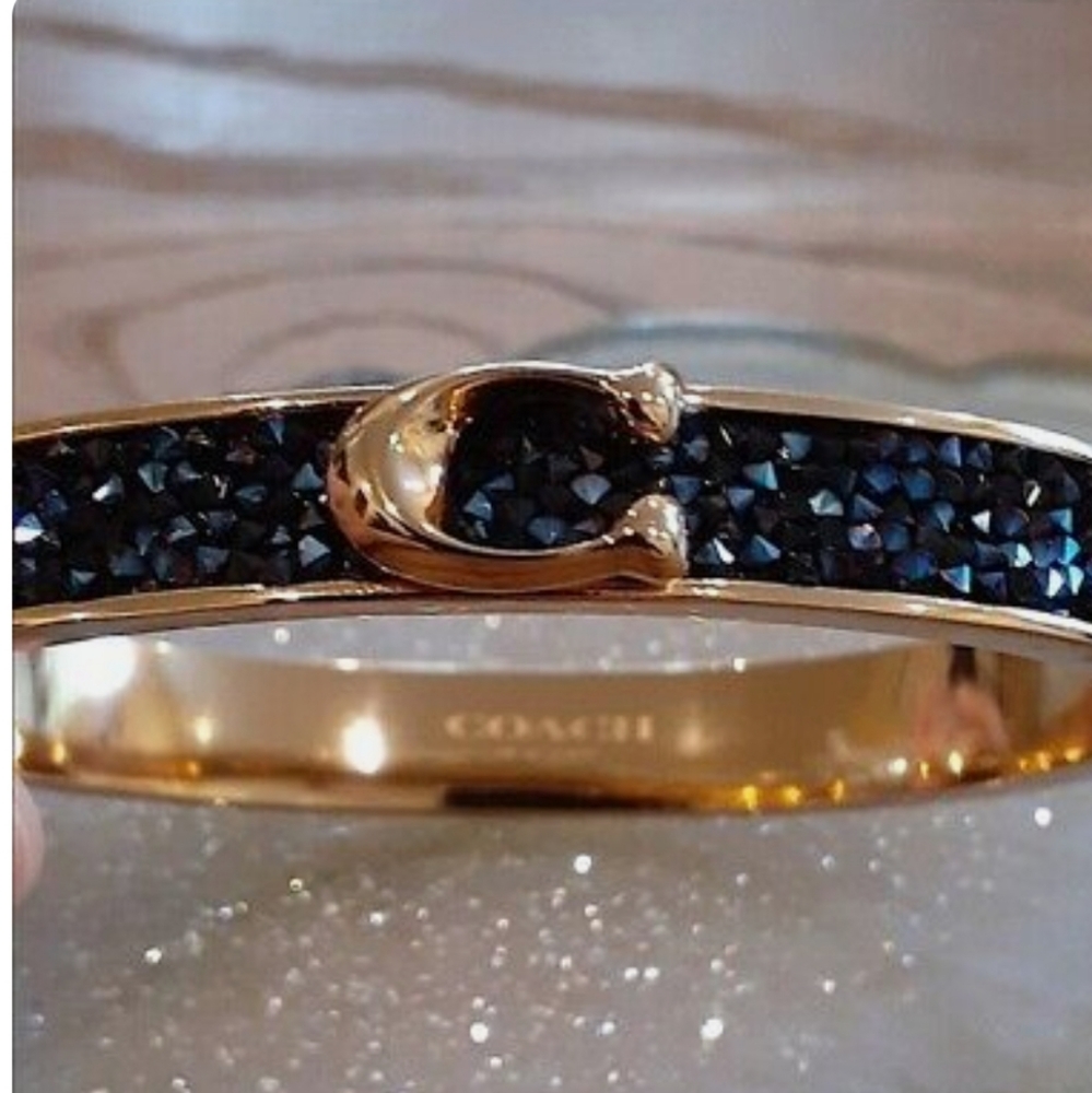 NEW COACH C Logo Hinged Bangle Bracelet Yellow Gold S/ Steel & Black Sprinkle - Picture 3 of 7